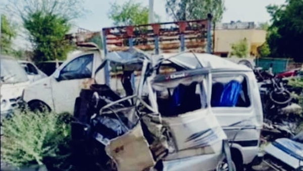Wedding procession returning from MP Khilchipur met with an accident 9 youths died trolley and van collided Wedding procession returning from MP Khilchipur met with an accident 9 youths died trolley and van collided
