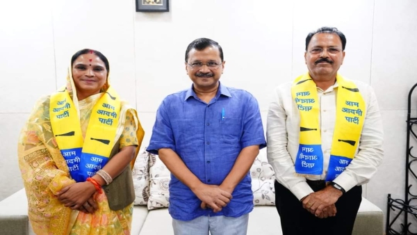 Retired IPS wife came to seek votes for Digvijay Singh challenged Jaivardhan know who is Mamta Meena