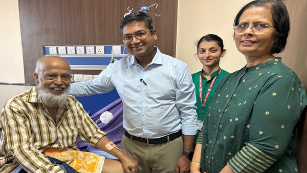 90-year-old-man-from-andaman-gets-new-life-in-bhopal-aiims-successful-surgery-for-rectal-cancer-was