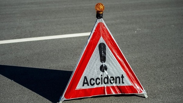 Haldwani news fierce head-on collision between a car and a scooty two youths riding a scooty died Haldwani news fierce head-on collision between a car and a scooty two youths riding a scooty died