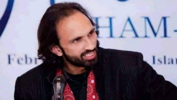 Kashmiri journalist Ahmed Farhad disappeard