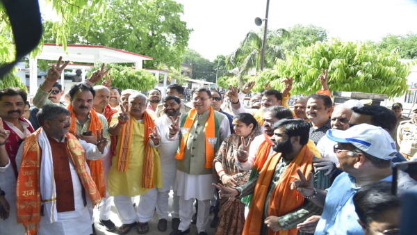 cm dhami