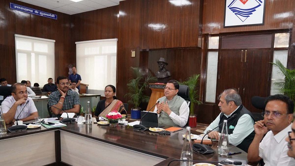 Uttarakhand Forest Fire 10 personnel suspended negligence in stopping forest fire CM pushkar Dhami took this action