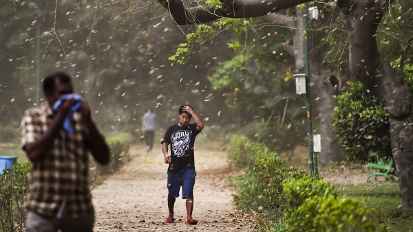 Dust storm In Delhi