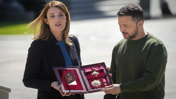 global military spending