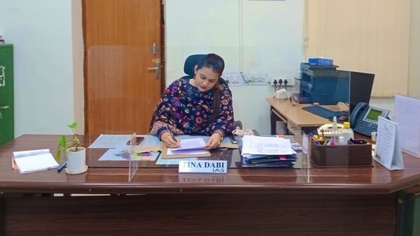 IAS Tina Dabi