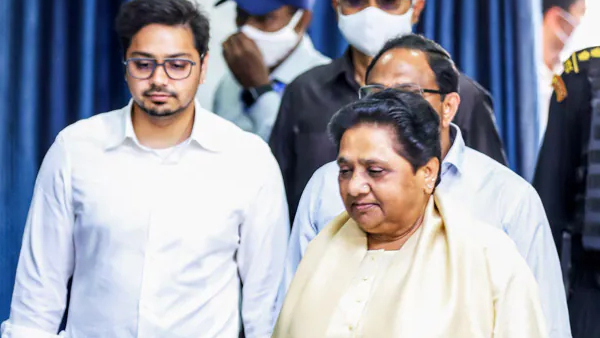 Mayawati removed Akash Anand