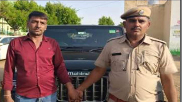 in-rajasthan-thar-jeep-did-a-stunt-while-reeling-police-arrested-video-viral