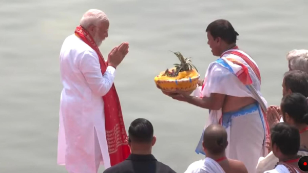 PM Modi nomination in Varanasi Live: पीएम बोले- मुझे मां ने गोद लिया है