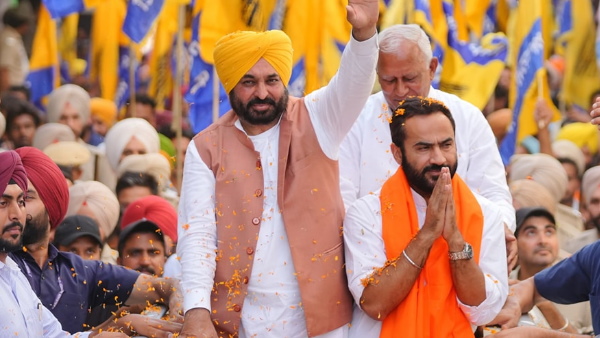 CM Bhagwant Mann held a road show CM Bhagwant Mann held a road show