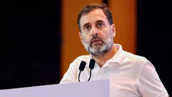 Rahul Gandhi questions for Pune road accident says about truck-tempo drivers essay