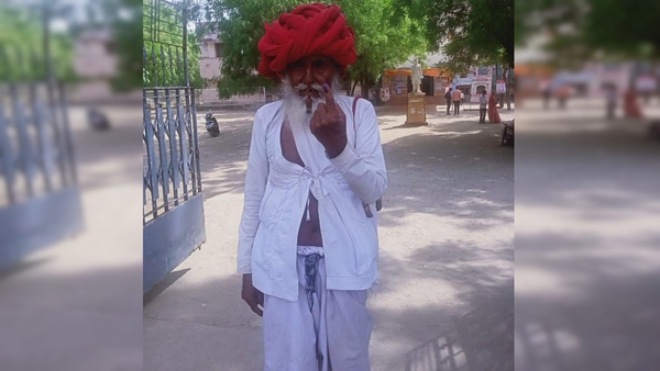 Re-polling in Village Nandsi of Ajmer Re-polling in Village Nandsi of Ajmer