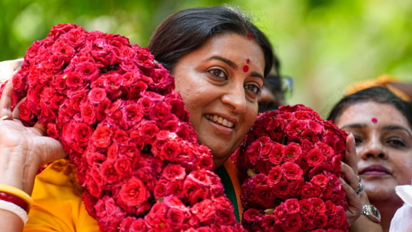Smriti Irani pakistan