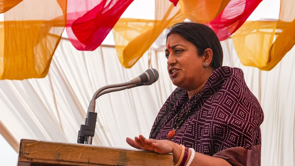 Smriti Irani targets Congress for booth capturing