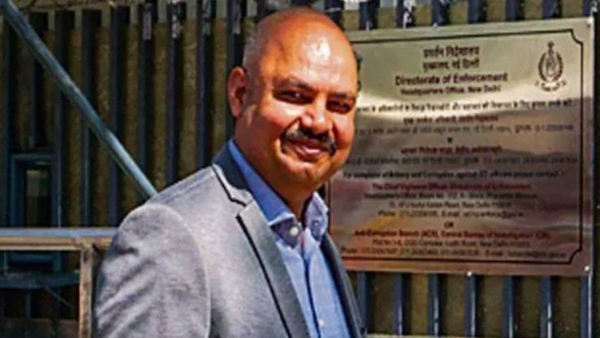 Vibhav Kumar sent email to Delhi Police