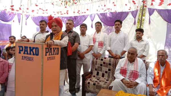 Narendra Singh Tomar addressed public meetings in support of BJP candidate in Ambah