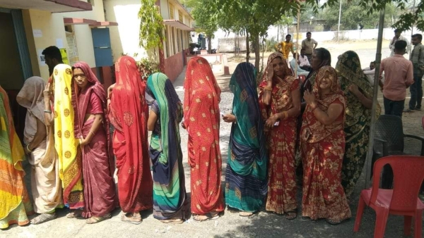 Lok sabha Chunav 2024 voting on Rajgarh seat till afternoon how strong is Digvijay Singh