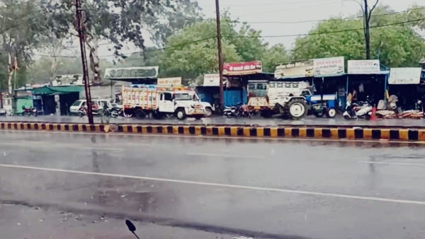 There will be clouds in many districts of MP bhopal the weather will be storm rain heatwave