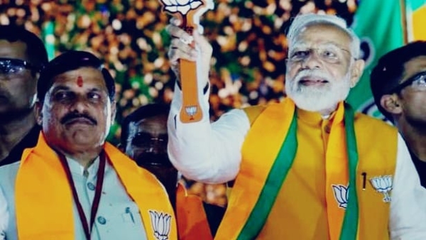 In Azamgarh PM Narendra Modi told- why the command of MP was handed over to CM Mohan Yadav