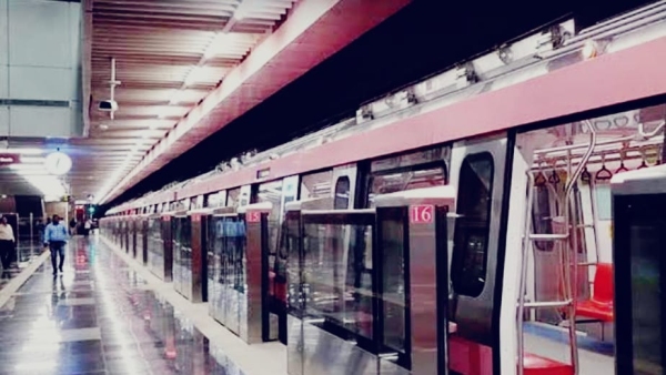 Railways will give inquiry centers on contract to passengers at 20 stations on the lines of Metro