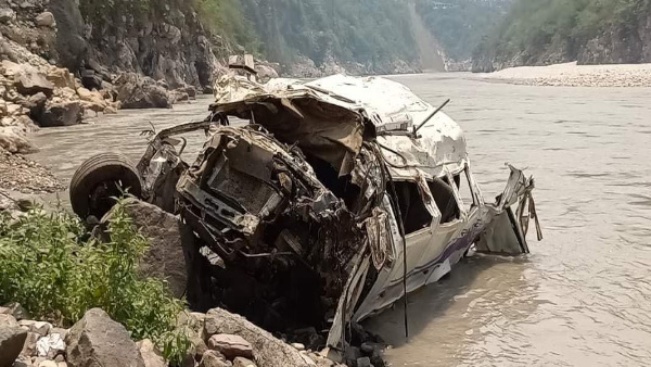 Badrinath Highway accident 15 people died learned a lesson now police issued strict instructions