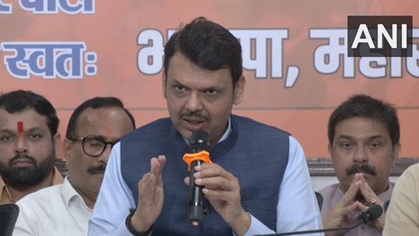 Devendra Fadnavis Devendra Fadnavis