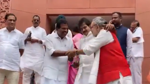 Giriraj Singh met Suresh and KC Venugopal