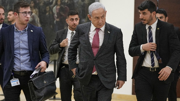 israel approve operation in lebanon