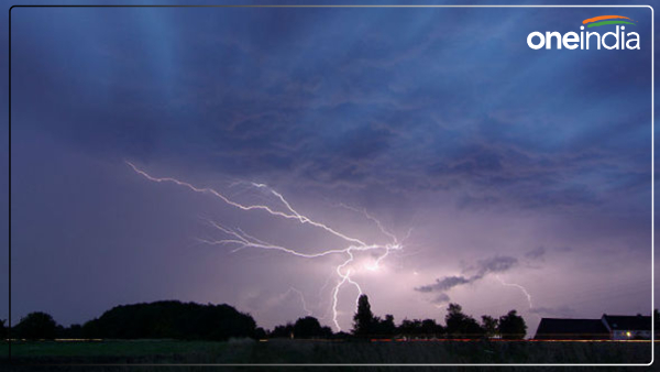 mirzapur-news-lightning-struck-the-boat-one-person-no-more mirzapur-news-lightning-struck-the-boat-one-person-no-more