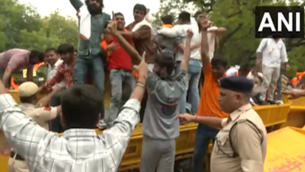 VHP Protest against Asaduddin Owaisi