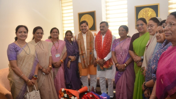 CM Mohan Yadav and BJP state president attended NDA meeting with MPs CM Mohan Yadav and BJP state president attended NDA meeting with MPs