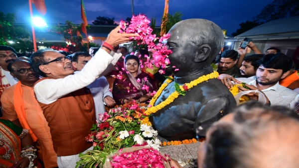 PM Narendra Modi will release Samman Nidhi to about 9 5 crore farmers of Varanasi on June 18