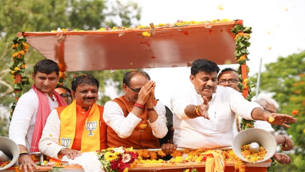 Shivraj Singh Chauhan s pet cat Gabru also welcomed in a different way video goes viral