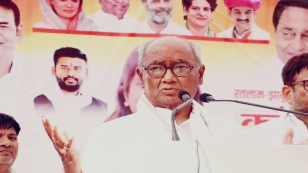 Digvijay Singh demands that biographies of great men of all religions should be in the curriculum
