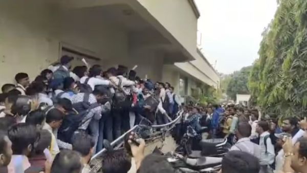 Bharuch Viral Video Stampeded like condition