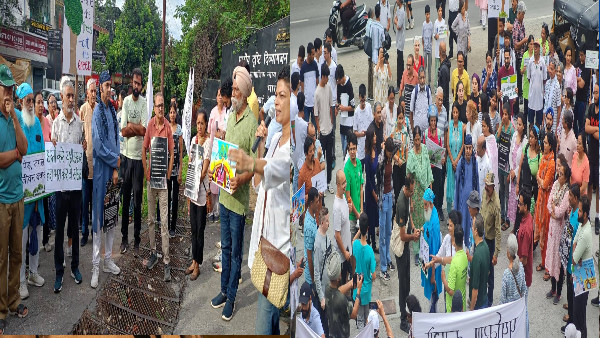 Dehradun news Environment lovers again took to streets to save trees now red marks placed on trees here Dehradun news Environment lovers again took to streets to save trees now red marks placed on trees here