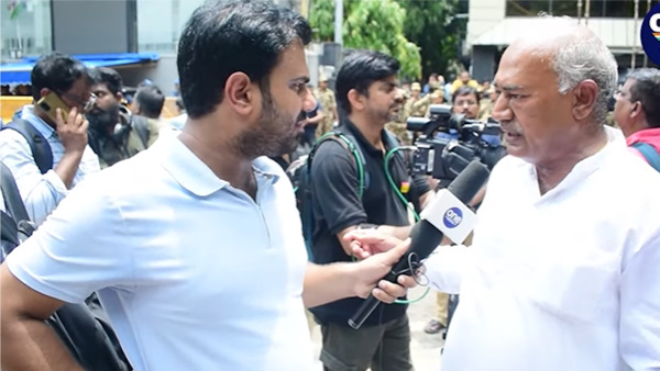 Delhiites expose IAS Coaching centre whole story Delhiites expose IAS Coaching centre whole story