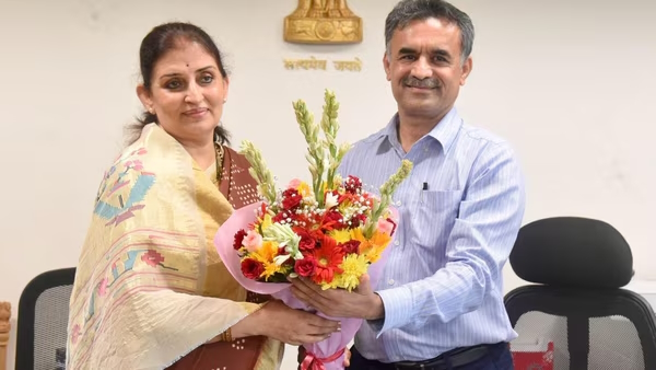 IAS Sujata Singh woman Chief Secretary IAS Sujata Singh woman Chief Secretary