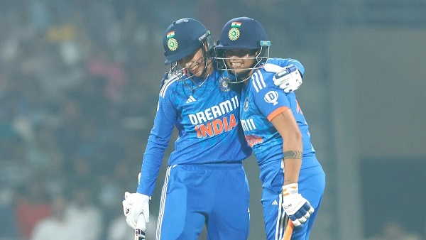 Shafali Verma Smriti Mandhana
