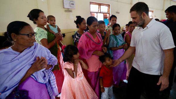 LoP Rahul Gandhi meets Manipur relief camp LoP Rahul Gandhi meets Manipur relief camp