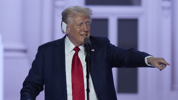 Donald Trump s emotional address