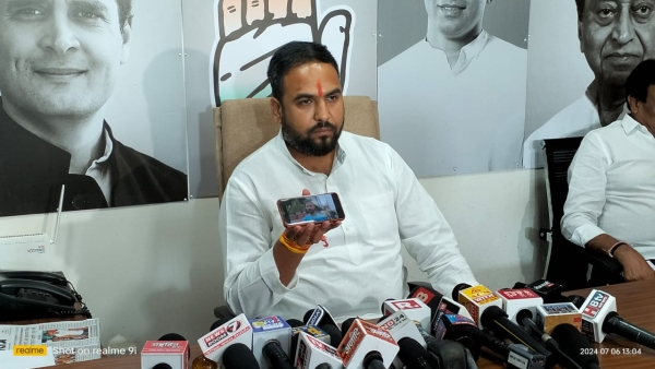 Vipin Wankhede said- 4 persons brutally beat up Sunil Vyas under the protection of MLA