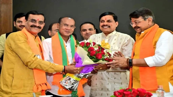 Celebration in the state BJP office on the victory in Amarwada Assembly by-election