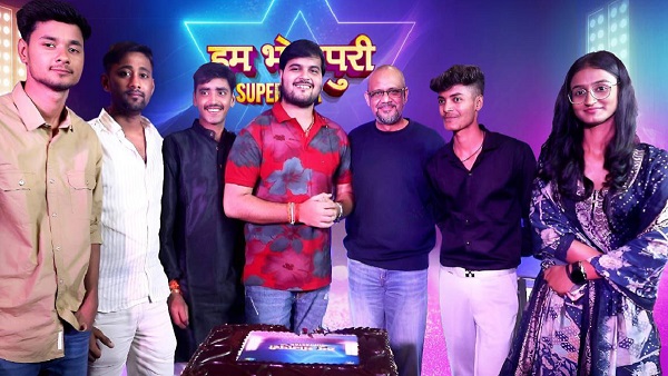 Bhojpuri Industry News Saregama Hum Bhojpuri Superstar competition selection of top 5 from the crowd of 50 thousand
