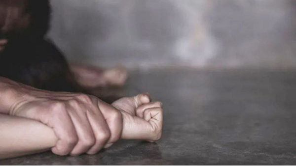 Bhopal News Drugs mixed in water boyfriend unconscious with friend Bhopal News Drugs mixed in water boyfriend unconscious with friend