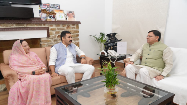 Himachal PWD Minister Vikramaditya Singh met CM PUSHKARR Dhami agreed exemption toll tax border