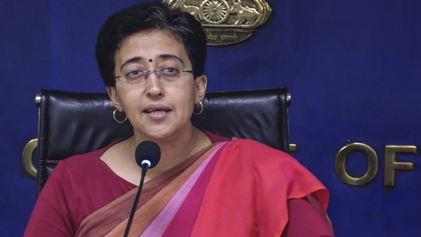 Delhi govt for Cashless medical facility