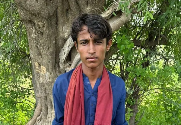 Pakistani boy Jagsi Koli