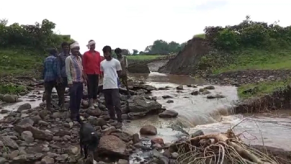 Raisen News The bridge over the pond broke