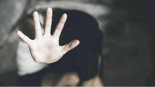 Rape in a moving car Gwalior News 1